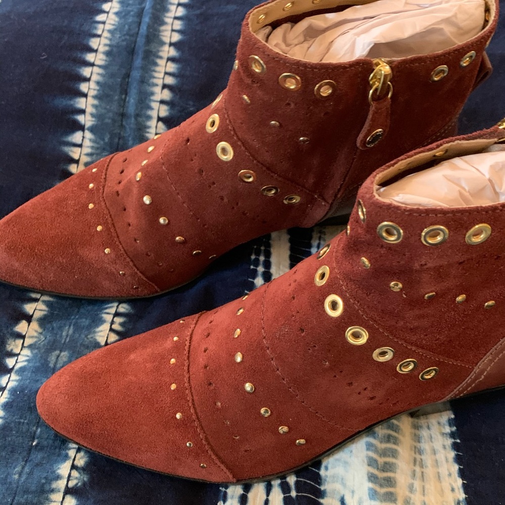 🌈 Geox Respira D Kennity Burgundy Suede Booties